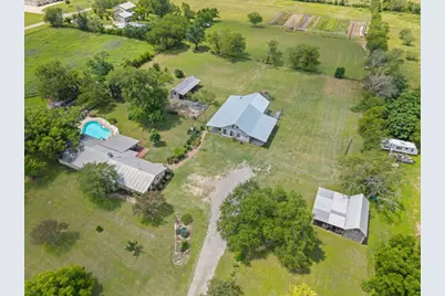 2421 Post Oak Road, Webberville, TX 78653 - Photo 33