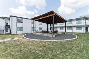 1200 E 52nd St, Austin, TX 78723 - Photo 3
