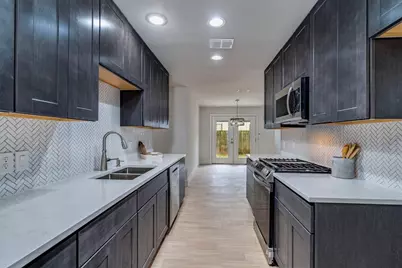 11207 Sage Hollow Drive, Austin, TX 78758 - Photo 5