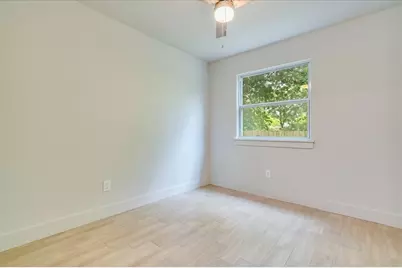 11207 Sage Hollow Drive, Austin, TX 78758 - Photo 17