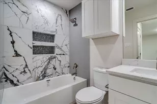 11207 Sage Hollow Dr, Austin, TX 78758 - Photo 11