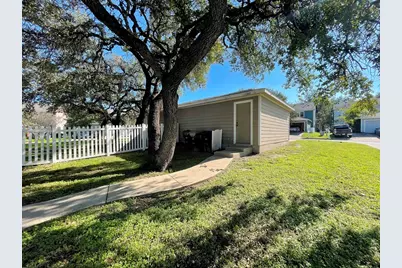 251 Utterback #B, Kyle, TX 78640 - Photo 27