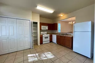 251 Utterback, Kyle, TX 78640 - Photo 9