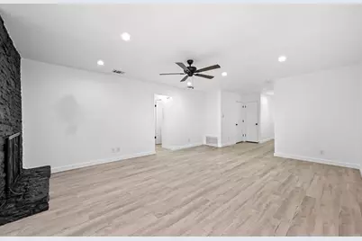 5545 Pine Place, Austin, TX 78744 - Photo 11