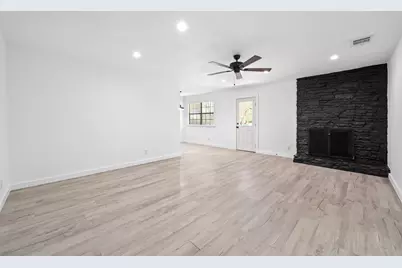 5545 Pine Place, Austin, TX 78744 - Photo 7