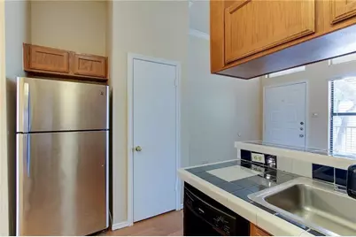2802 Nueces Street #206, Austin, TX 78705 - Photo 9