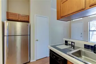 2802 Nueces St, Austin, TX 78705 - Photo 9