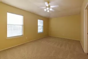 1900 Scofield Ridge Pkwy, Austin, TX 78727 - Photo 15