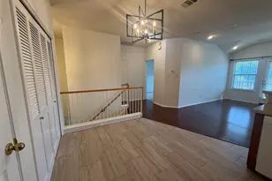 1900 Scofield Ridge Pkwy, Austin, TX 78727 - Photo 7