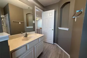 1900 Scofield Ridge Pkwy, Austin, TX 78727 - Photo 17