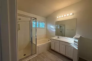 1900 Scofield Ridge Pkwy, Austin, TX 78727 - Photo 13