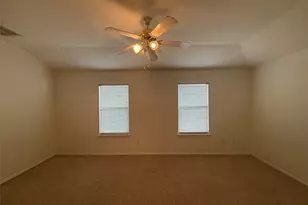 1900 Scofield Ridge Pkwy, Austin, TX 78727 - Photo 11