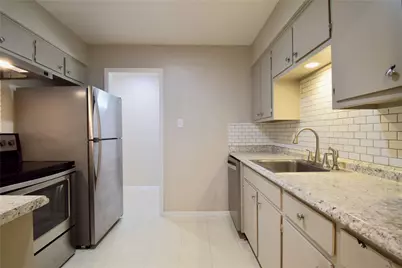5936 Cherry Loop #B, Austin, TX 78745 - Photo 9