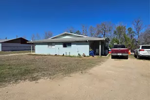 208 NW River Rd, Martindale, TX 78655 - Photo 23