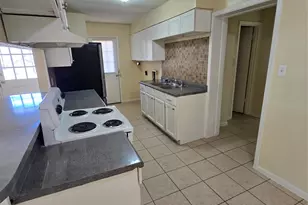 208 NW River Rd, Martindale, TX 78655 - Photo 3