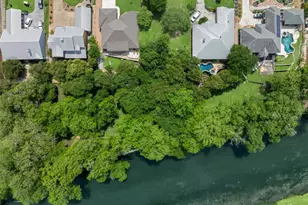 1049 River Terrace, New Braunfels, TX 78130 - Photo 5