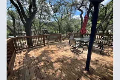 134 E Hillcrest Drive, San Marcos, TX 78666 - Photo 5