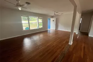 134 E Hillcrest Dr, San Marcos, TX 78666 - Photo 7