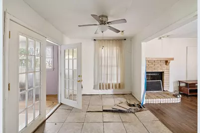 712 Vernon Street, Rockdale, TX 76567 - Photo 13