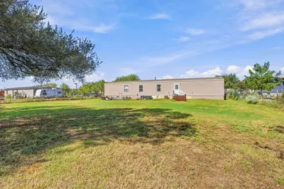 175 Las Estancias Drive, Cedar Creek, TX 78612 - Photo 17