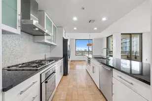 300 Bowie St, Austin, TX 78703 - Photo 9