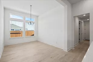 19113 Hopper Ln, Austin, TX 78738 - Photo 9