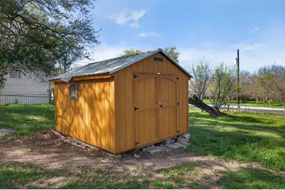 707 Brown Street, Lampasas, TX 76550 - Photo 17