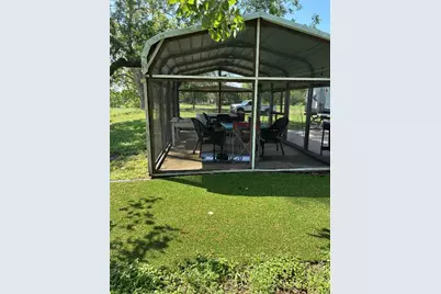 1411 Pecan Shores, Smithville, TX 78957 - Photo 9