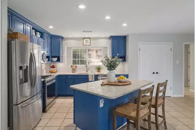 857 Mission Hills Drive, New Braunfels, TX 78130 - Photo 7