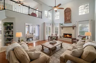 857 Mission Hills Dr, New Braunfels, TX 78130 - Photo 5