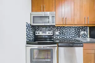 7685 Northcross Dr, Austin, TX 78757 - Photo 5