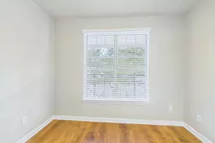 7685 Northcross Dr, Austin, TX 78757 - Photo 9