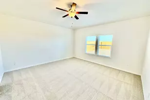 127 Holmby Dr, Hutto, TX 78634 - Photo 3