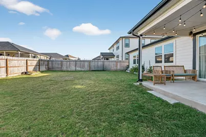 637 Seabiscuit Drive, Jarrell, TX 76537 - Photo 31