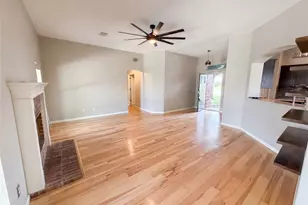 116 San Jacinto, Hutto, TX 78634 - Photo 3