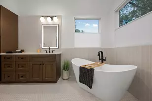 7310 Woodrow St, Austin, TX 78757 - Photo 5