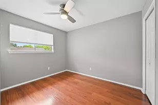 8400 Jamestown Dr, Austin, TX 78758 - Photo 15