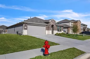 13800 Dismuke Dr, Manor, TX 78653 - Photo 3