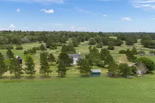 245 Country Ln, McDade, TX 78650 - Photo 9