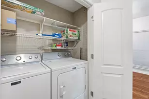 6810 Deatonhill Dr, Austin, TX 78745 - Photo 25
