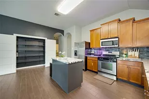 4325 Rolling Water Dr, Pflugerville, TX 78660 - Photo 15