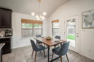 2822 Garlic Creek Dr, Buda, TX 78610 - Photo 5