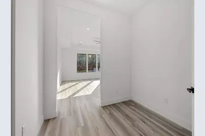 301 N Cougar Avenue, Cedar Park, TX 78613 - Photo 15