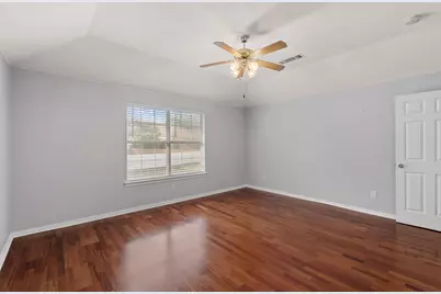 30388 Ledgemont Lane, Georgetown, TX 78628 - Photo 17