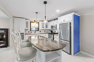 1005 Pine St, Bastrop, TX 78602 - Photo 5
