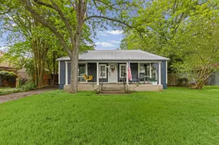 1005 Pine St, Bastrop, TX 78602 - Photo 3