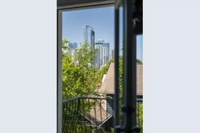 1105 Travis Heights Boulevard, Austin, TX 78704 - Photo 17