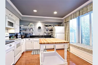 120 World Of Tennis Square #118C, Lakeway, TX 78738 - Photo 9