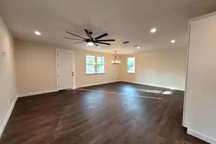 750 S Main St, Lockhart, TX 78644 - Photo 5