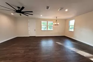 750 S Main St, Lockhart, TX 78644 - Photo 7